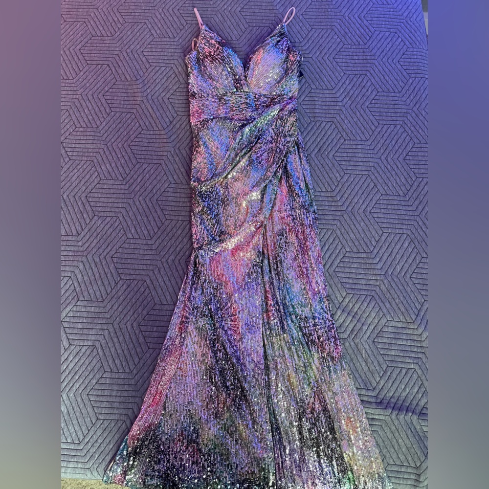Cinderella Divine Iridescent Sequin Gown NWT Size 6